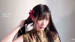 極品痴女黑絲旗袍自慰很色很騷 玉米Yum - china