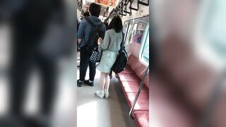 ４人のお姉さんの逆さパンチラ動画-静止画-１４７ voyeur jp 01-150526