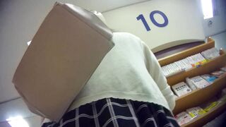 digi-tents【マンポジ直し】私服JDパンチラ逆さ撮り02 voyeur jp 160526