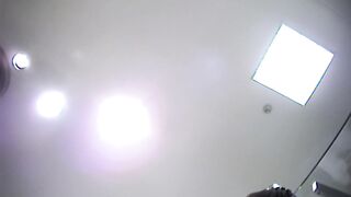 133-しゃがみチェックスカート店員さん voyeur jp 01-240526