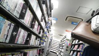 パンチラ警察24時 容疑者は12人 スカートぶってる女子を検挙せよ voyeur jp 12