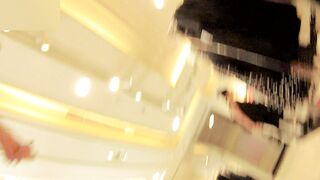 フルhd高画質パンチラ逆さ撮り066 多人数オムニバスすぺしゃる voyeur jp