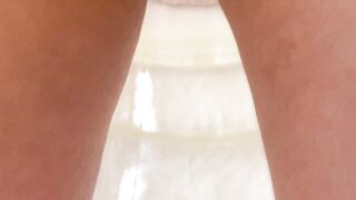 親子で参加ok 子供学習教室で大胆胸チラ パンチラ先生 008 voyeur jp