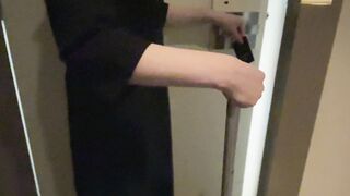 ホテルマン 交渉痴漢 遂に 好きが高じて 部屋案内してくれたホテルスタッフに手を出してしまいました なまチンポ成功 顔出 voyeur jp