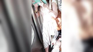 4k動画一目でおっぱいの違和感に気づき 夢中になって透けて浮いた乳首を撮影した 11分25秒jd voyeur jp