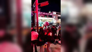 레전드 - 이태원에서 보지 까는 관종녀 korean porn vip