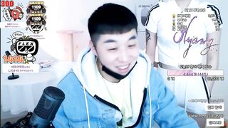 방송중인데 난입해서 만져달라는 남친 korean porn vip