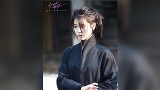IU SHOWS TITS 123854 1 KPOP ALLPOP